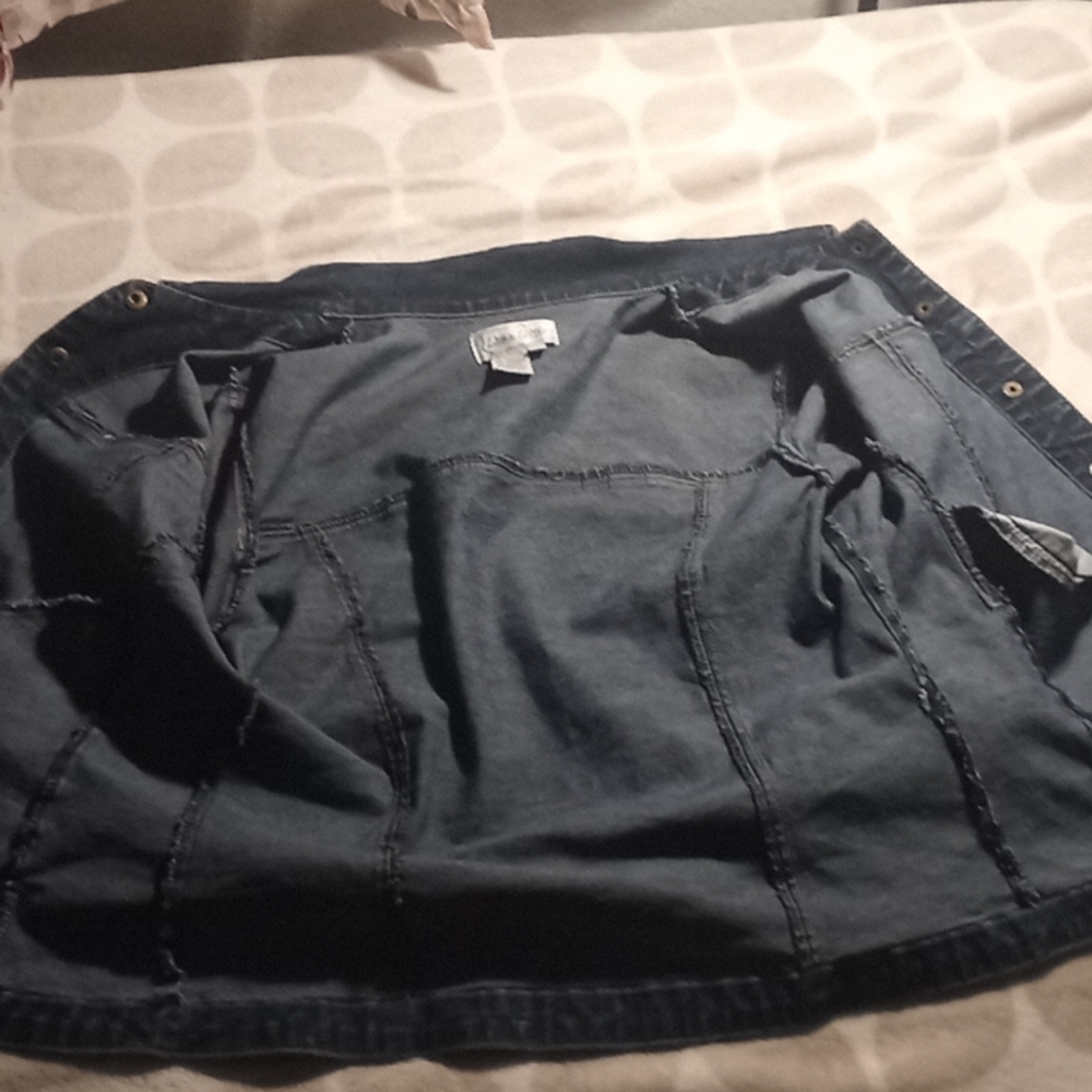 Jacket - Picture 4 of 4